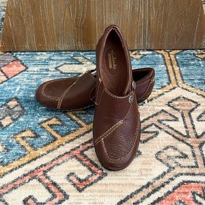 Clark’s Ashland Lane flats